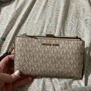 Michael Kors phone wallet